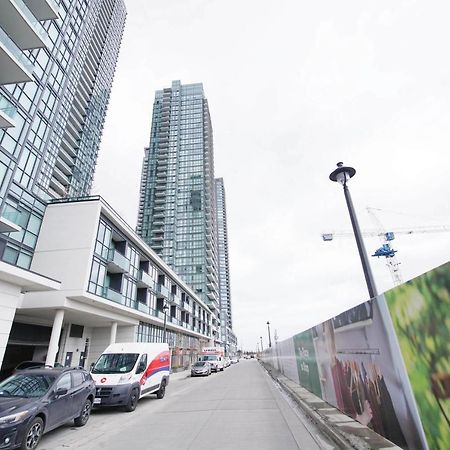 Planurstay- Mississauga Downtown Square One Shopping Centre Exterior photo